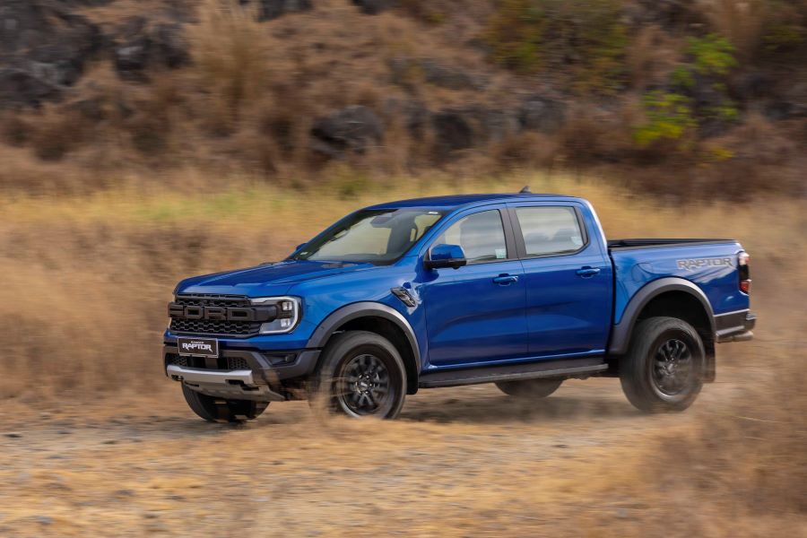 Giá ford raptor máy xăng