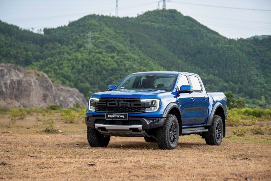 Raptor máy xăng giá